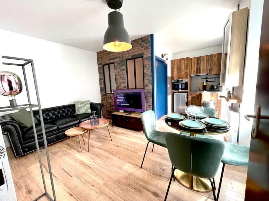 Le Charly - Magnifique Appartement Hypercentre Pau Exterior photo